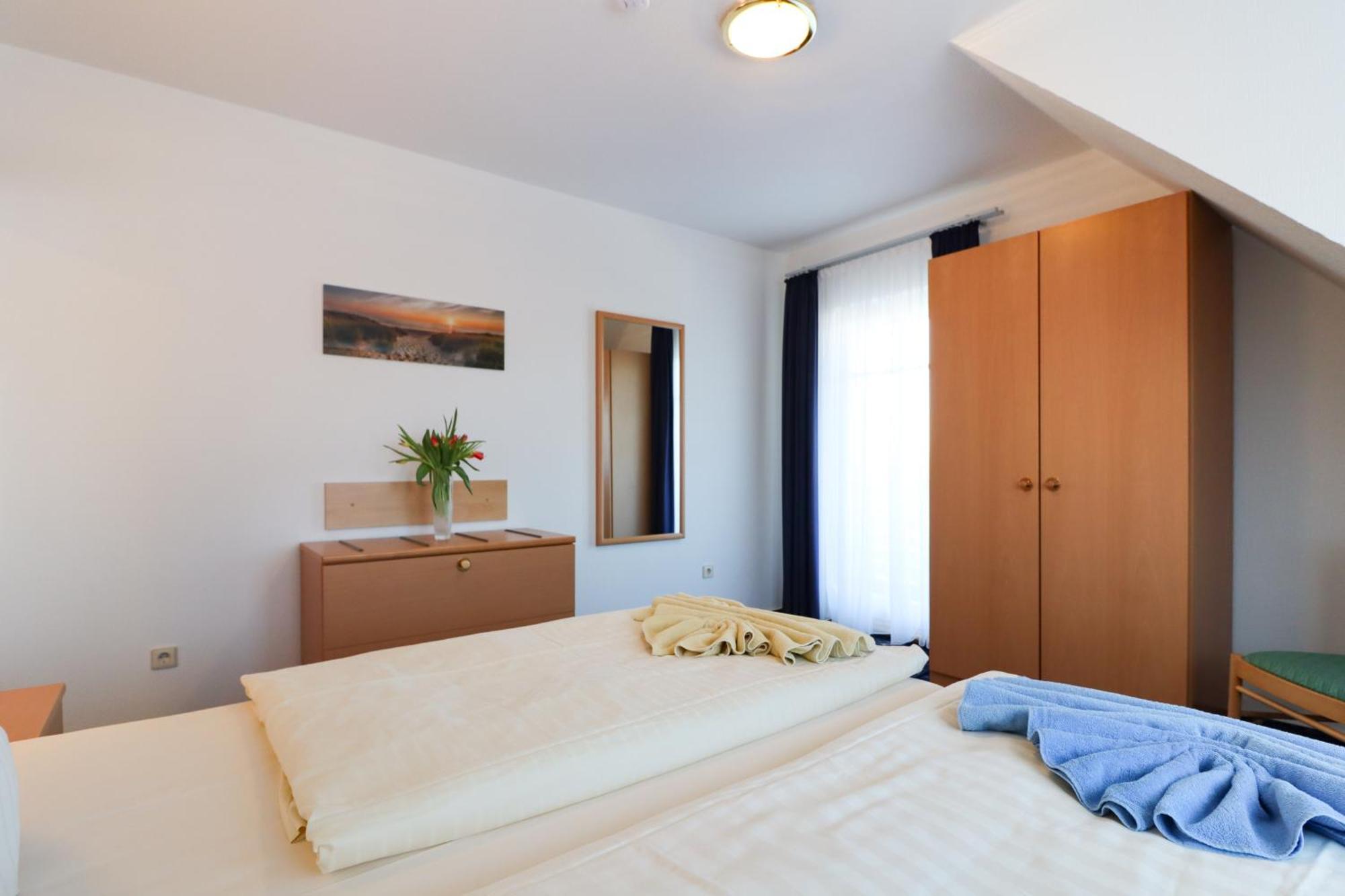 Aparthotel Leuchtfeuer Ruegen Glowe Room photo