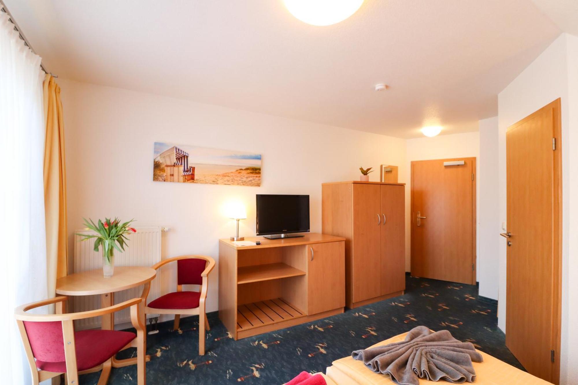 Aparthotel Leuchtfeuer Ruegen Glowe Exterior photo